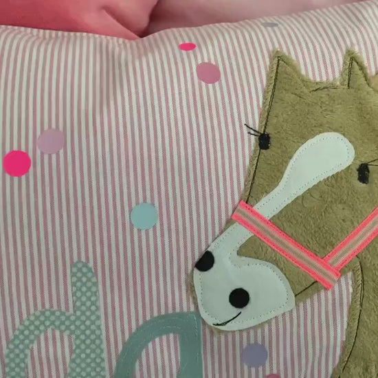 Kissen mit Namen Kissenbezug Geburt Baby Kissenhülle Kissen personalisiert Namenskissen Kuschelkissen Kinderkissen Kissen Pferd Milla Louise